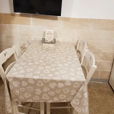 La Casetta Di Annette Tatil Evi *